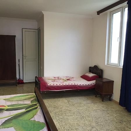 Hotel George Уреки Екстериор снимка