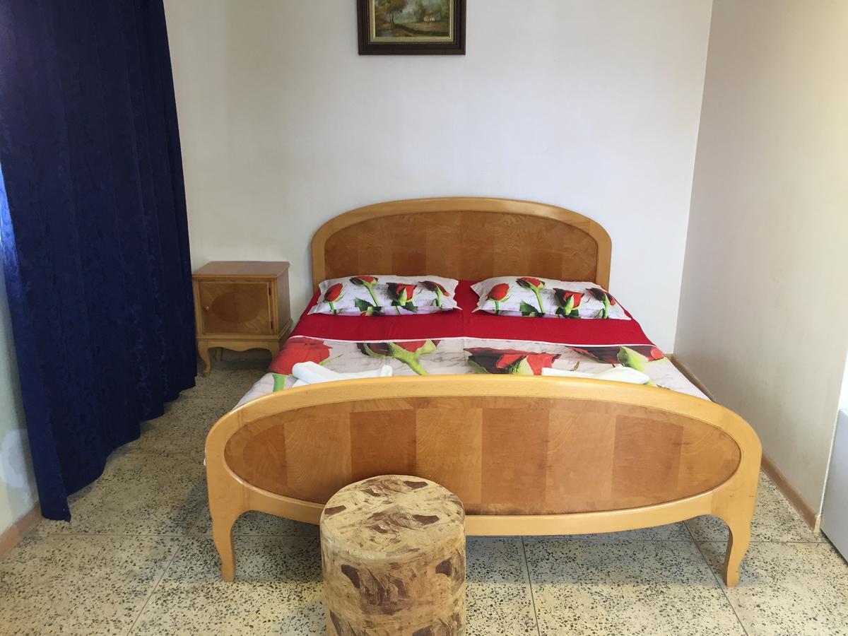 Hotel George Уреки Екстериор снимка
