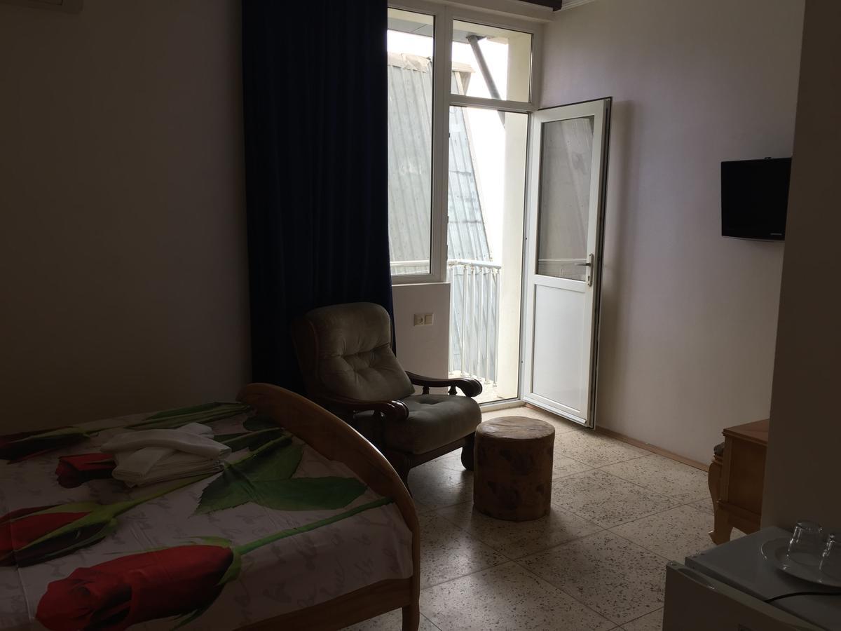 Hotel George Уреки Екстериор снимка